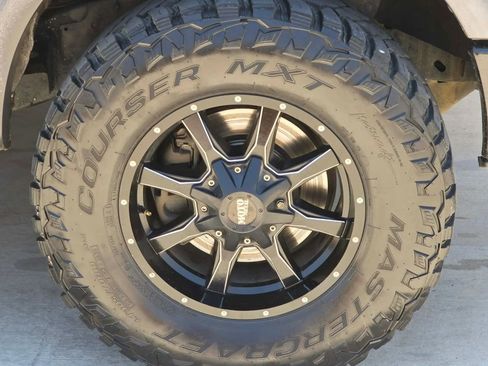 Used 2014 Ford F150 FX4 w/ Equipment Group 401A Mid AWD/4WD image 29