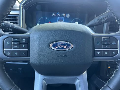 New 2026 Ford F250 Lariat w/ Black Appearance Package AWD/4WD image 22