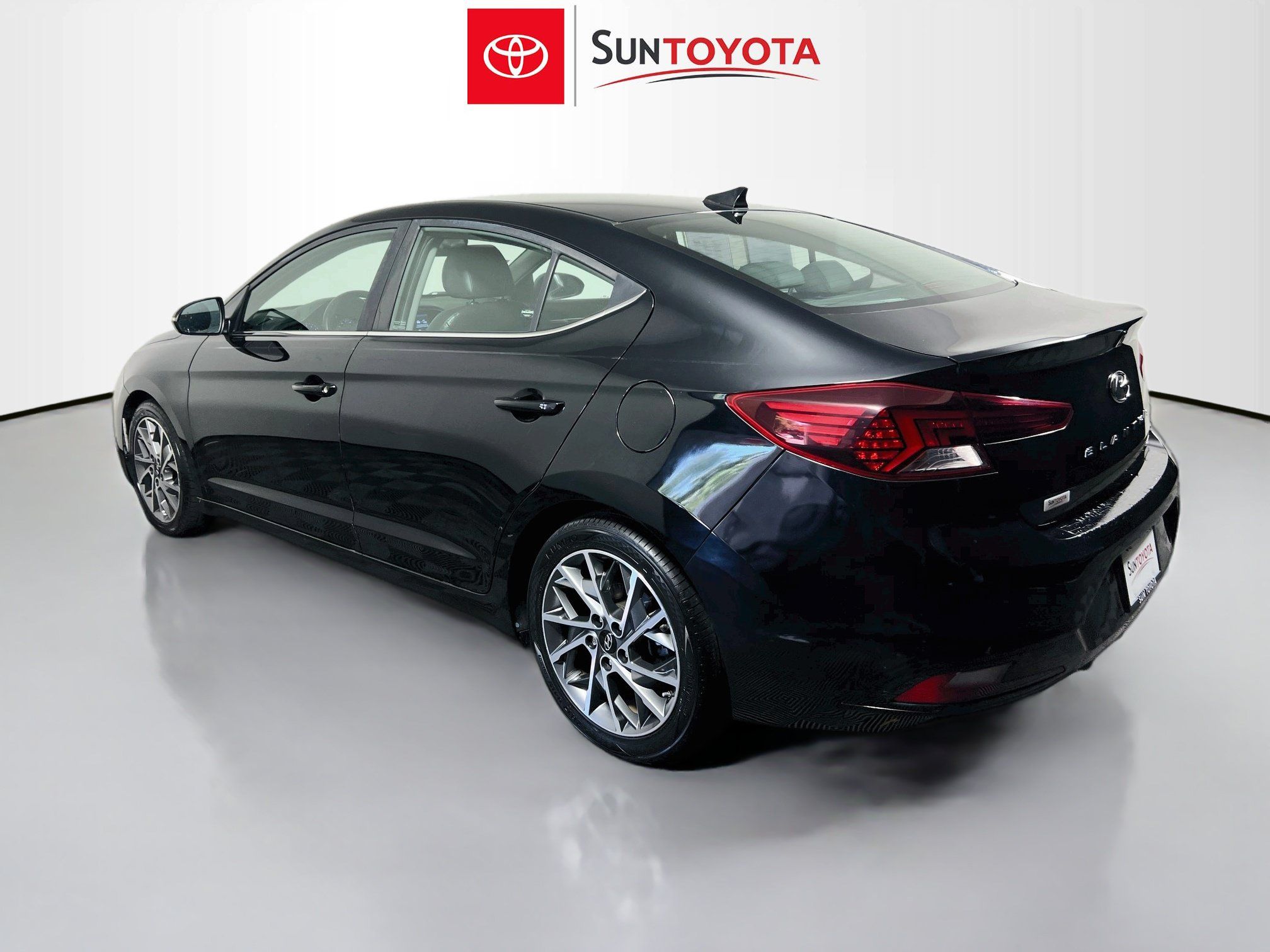 Used 2019 Hyundai Elantra Limited w/ Cargo Package FWD image 6