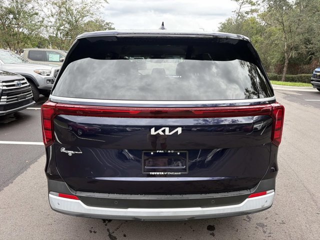 Used 2026 Kia Carnival FWD image 3