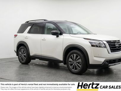 Used 2025 Nissan Pathfinder SV