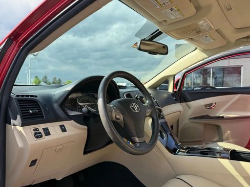 Used 2011 Toyota Venza AWD image 10