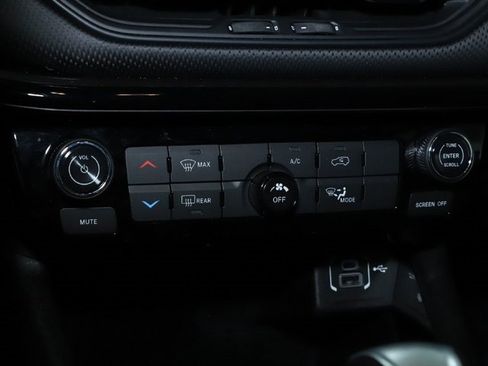 Used 2023 Jeep Compass Altitude image 26