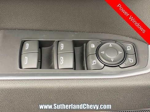 Used 2025 Chevrolet Silverado 1500 LTZ w/ Technology Package AWD/4WD image 18