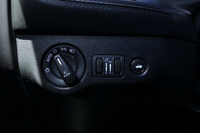 Used 2023 Dodge Challenger SXT w/ Plus Package RWD image 15