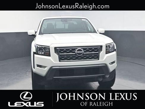 Used 2023 Nissan Frontier SV w/ Technology Package image 4