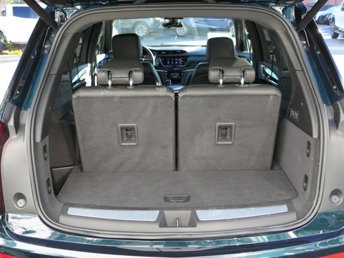 New 2025 Cadillac XT6 Premium Luxury image 23