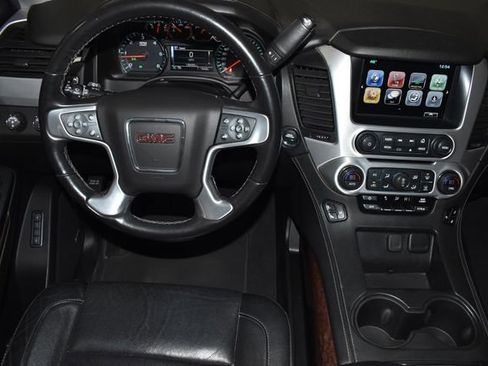 Used 2019 GMC Yukon XL SLT image 9