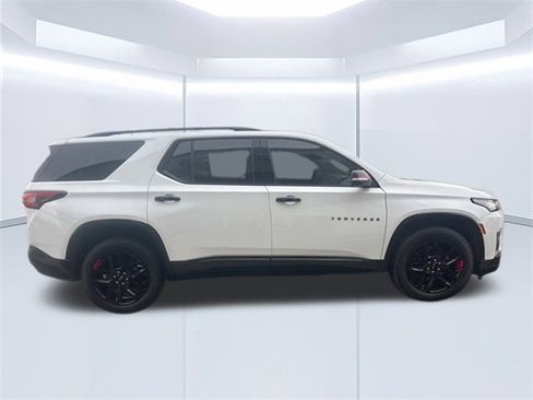 Used 2023 Chevrolet Traverse Premier w/ Redline Edition image 7