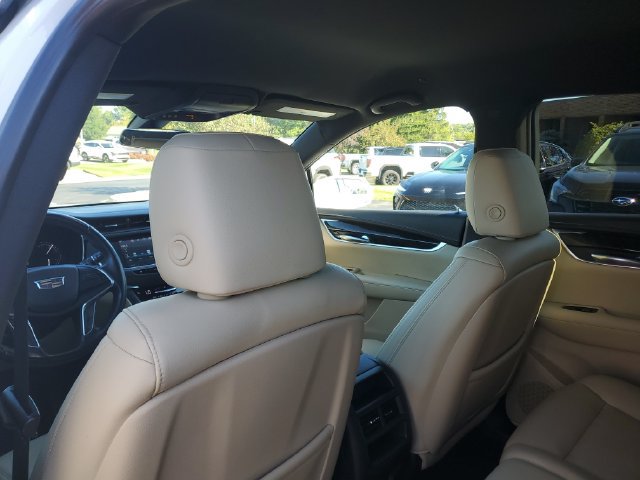 Used 2018 Cadillac XT5 FWD image 10