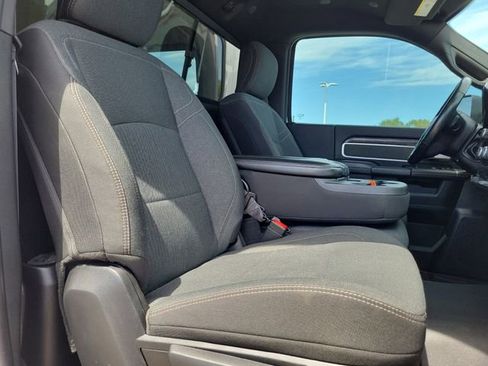 Used 2020 RAM 3500 Big Horn w/ Level 2 Equipment Group AWD/4WD image 29