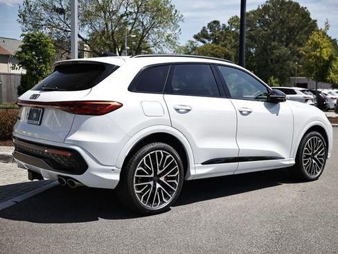 New 2026 Audi SQ5 Premium Plus AWD/4WD image 7