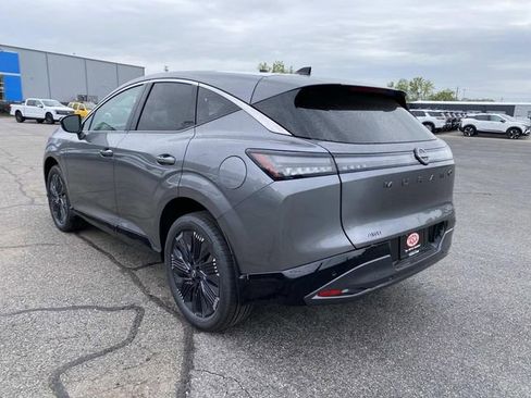 New 2026 Nissan Murano Platinum w/ Cargo Package AWD/4WD image 3