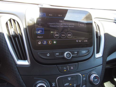 Used 2025 Chevrolet Malibu LS FWD image 17
