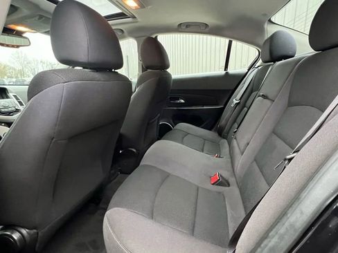 Used 2016 Chevrolet Cruze LT w/ Sun And Sound Package image 9