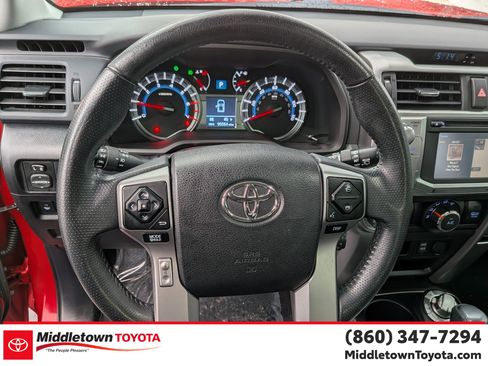 Used 2017 Toyota 4Runner SR5 Premium image 17