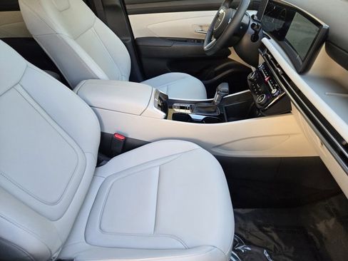 Certified 2025 Hyundai Tucson SEL image 13