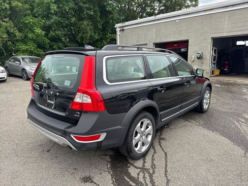 Used 2010 Volvo XC70 T6 AWD/4WD image 7