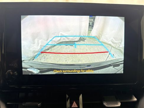 Used 2025 Toyota Corolla LE FWD image 22