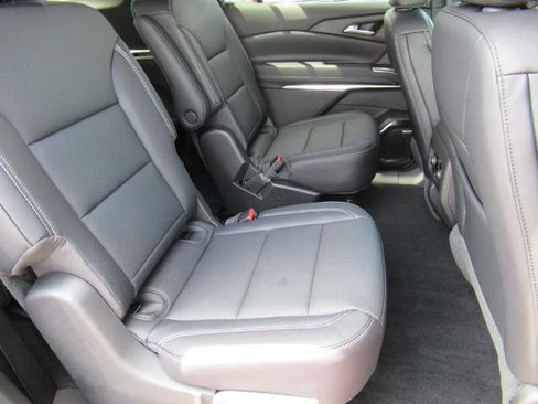 New 2025 Chevrolet Traverse LT w/ Enhanced Driving Package image 28