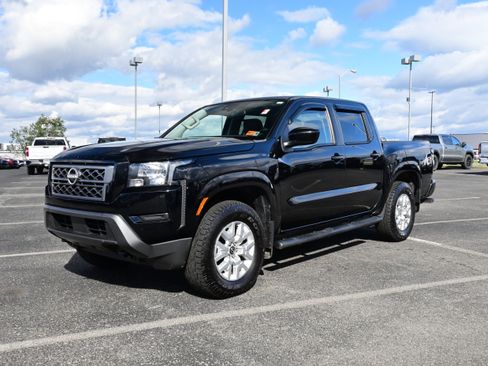 Used 2023 Nissan Frontier SV w/ Technology Package image 7