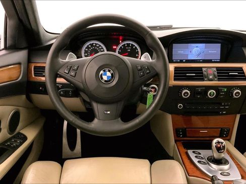 Used 2008 BMW M5 Base image 4