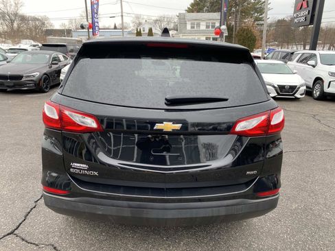 Used 2019 Chevrolet Equinox LS w/ LS Convenience Package image 4