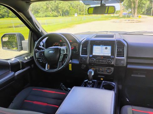 Used 2016 Ford F150 XLT w/ Equipment Group 302A Luxury AWD/4WD image 12