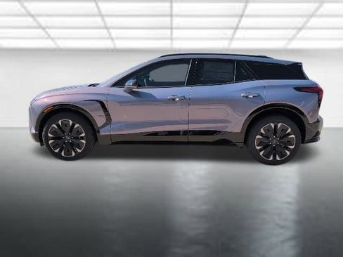 New 2025 Chevrolet Blazer EV RS image 33