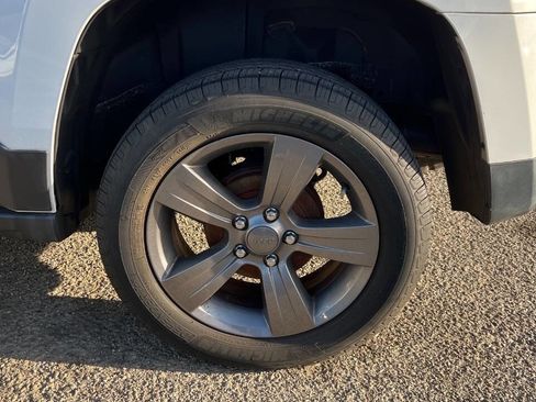 Used 2016 Jeep Patriot Sport w/ Power Value Group FWD image 27
