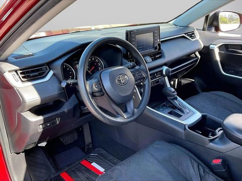 Used 2022 Toyota RAV4 LE FWD image 19