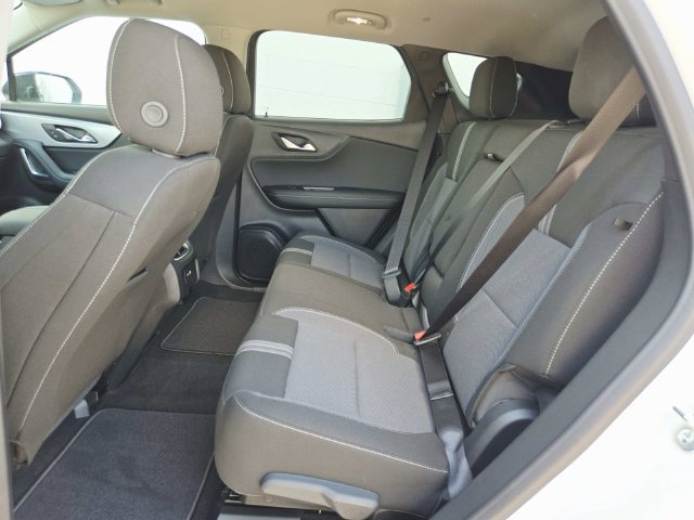 New 2026 Chevrolet Blazer LT w/ Convenience Package AWD/4WD image 12