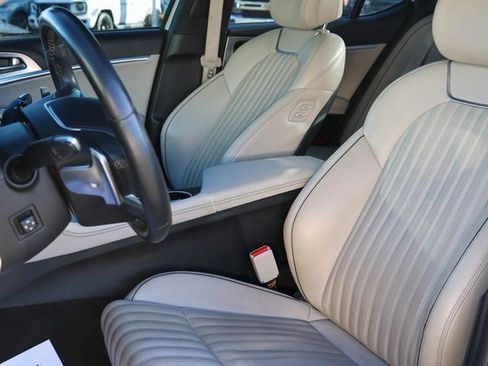 Used 2023 Genesis G70 2.0T w/ Sport Prestige Package image 11