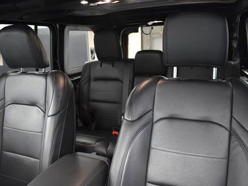 Used 2021 Jeep Wrangler Unlimited Sahara image 15