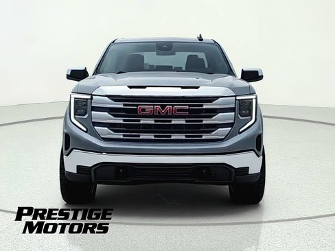Used 2023 GMC Sierra 1500 SLE w/ Enhanced Capability Package AWD/4WD image 2
