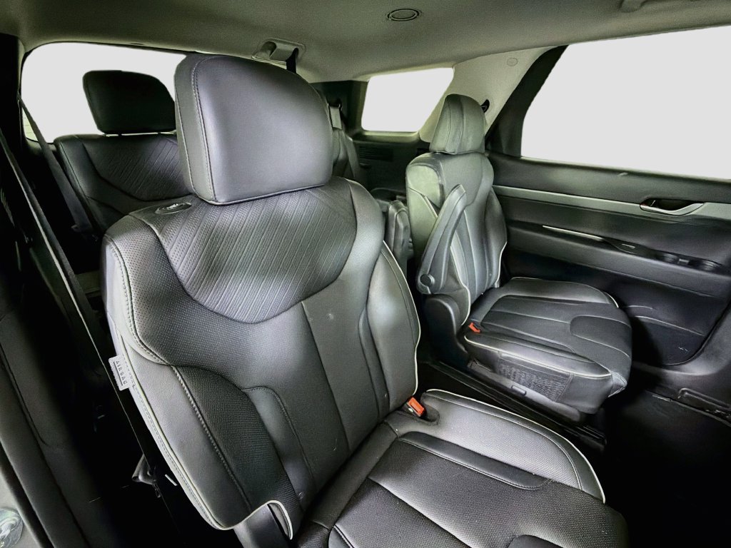 Used 2025 Hyundai Palisade SEL FWD image 30