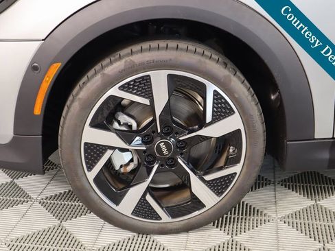 New 2025 MINI Cooper S FWD image 18