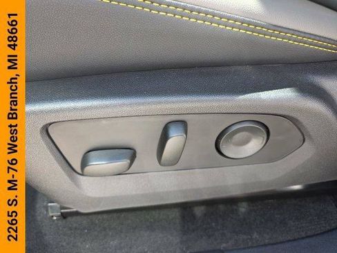 New 2026 Chevrolet Colorado ZR2 w/ Technology Package AWD/4WD image 16
