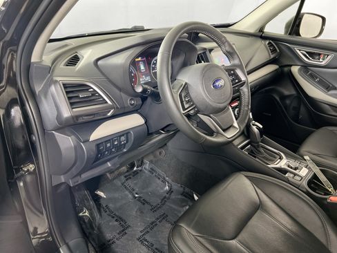 Used 2023 Subaru Forester Limited AWD/4WD image 9
