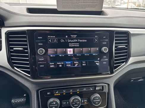 Used 2023 Volkswagen Atlas Cross Sport SE w/ Black Wheel Package image 26