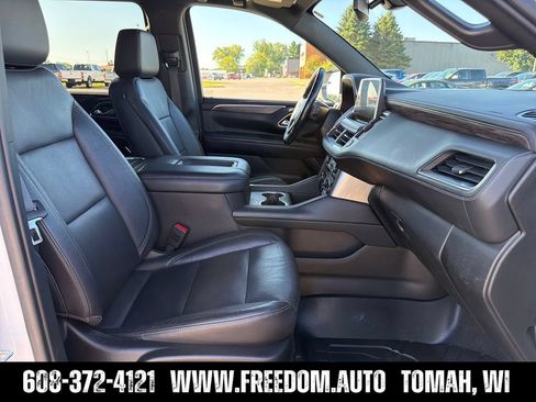 Used 2021 Chevrolet Suburban Z71 w/ Z71 Signature Package AWD/4WD image 39