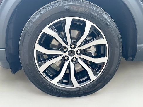 Used 2023 Ford Explorer ST-Line w/ Class IV Trailer Tow Package AWD/4WD image 33