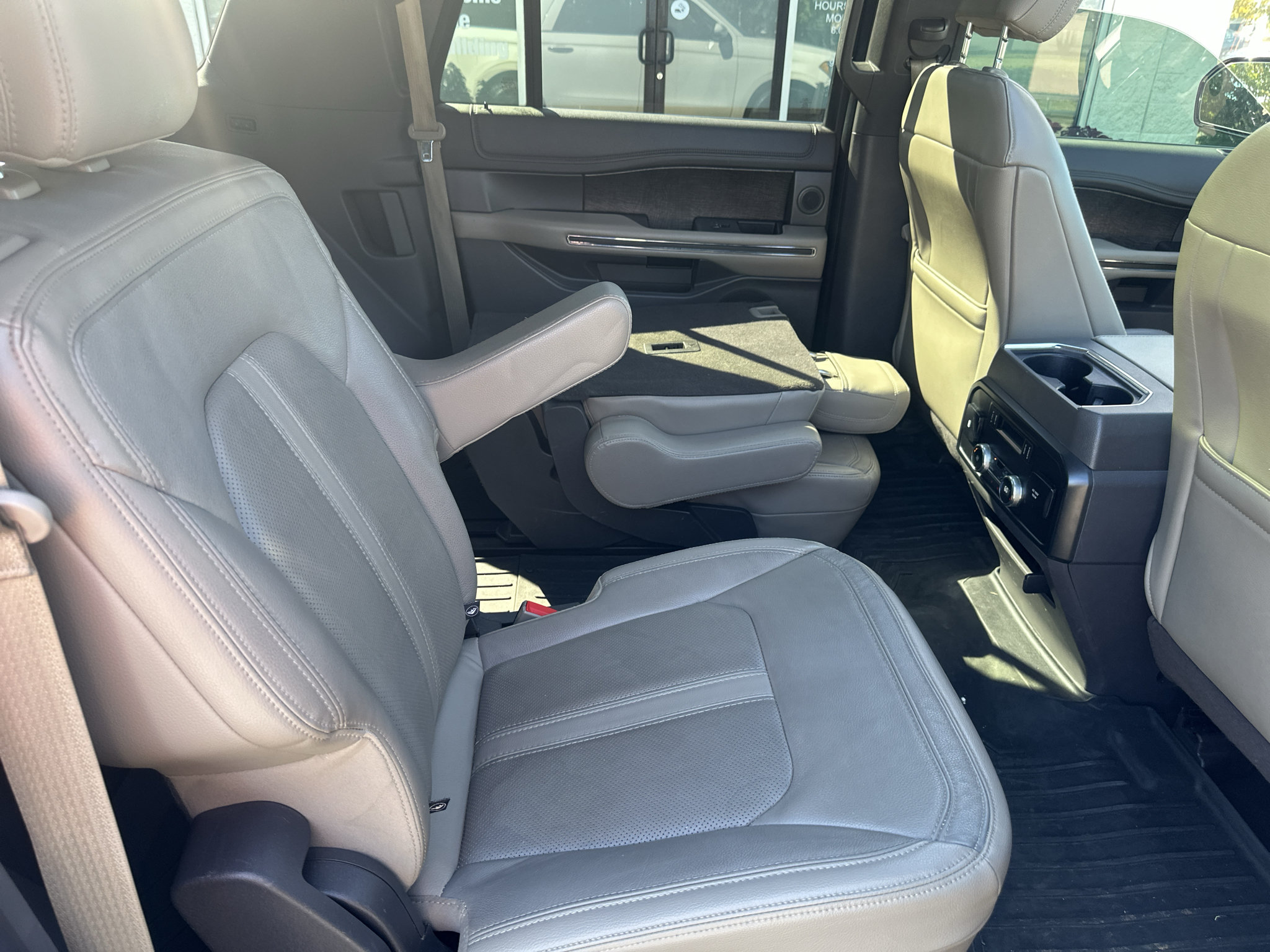 Used 2019 Ford Expedition Max Limited w/ Equipment Group 301A RWD image 15