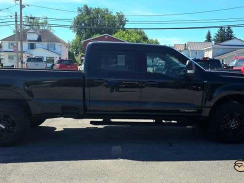Used 2023 Ford F350 XLT w/ XLT Premium Package AWD/4WD image 6