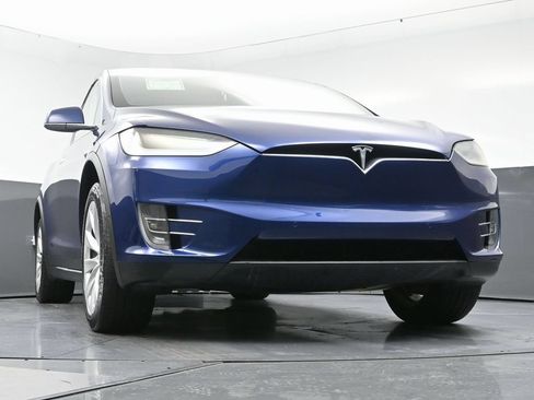 Used 2017 Tesla Model X 100D AWD/4WD image 57