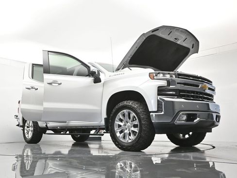 Used 2021 Chevrolet Silverado 1500 LTZ w/ LTZ Convenience Package II AWD/4WD image 51