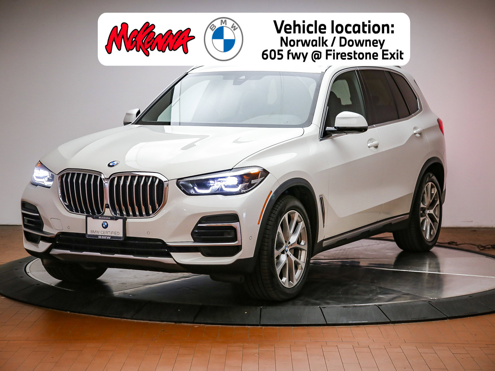 Used 2022 BMW X5 xDrive40i w/ Parking Assistance Package AWD/4WD image 1