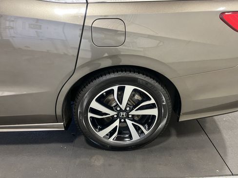 Used 2018 Honda Odyssey Elite image 26