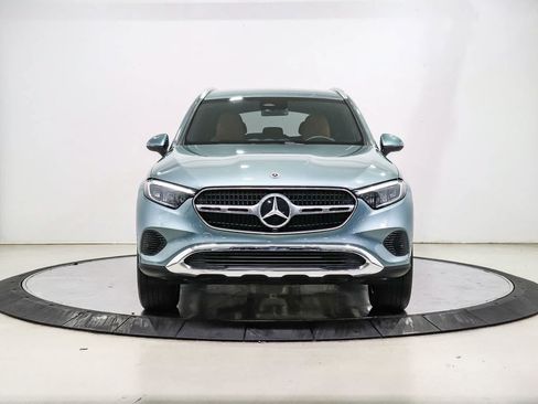 Used 2025 Mercedes-Benz GLC 350e 4MATIC image 6