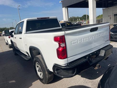 Used 2022 Chevrolet Silverado 2500 Custom w/ Custom Value Package AWD/4WD image 2